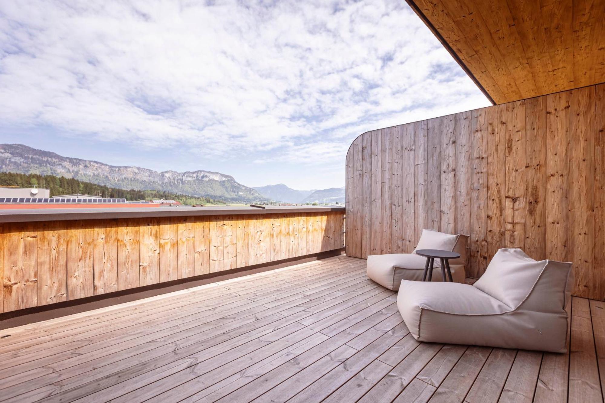 Kitzbuehel By Alps Apartment *